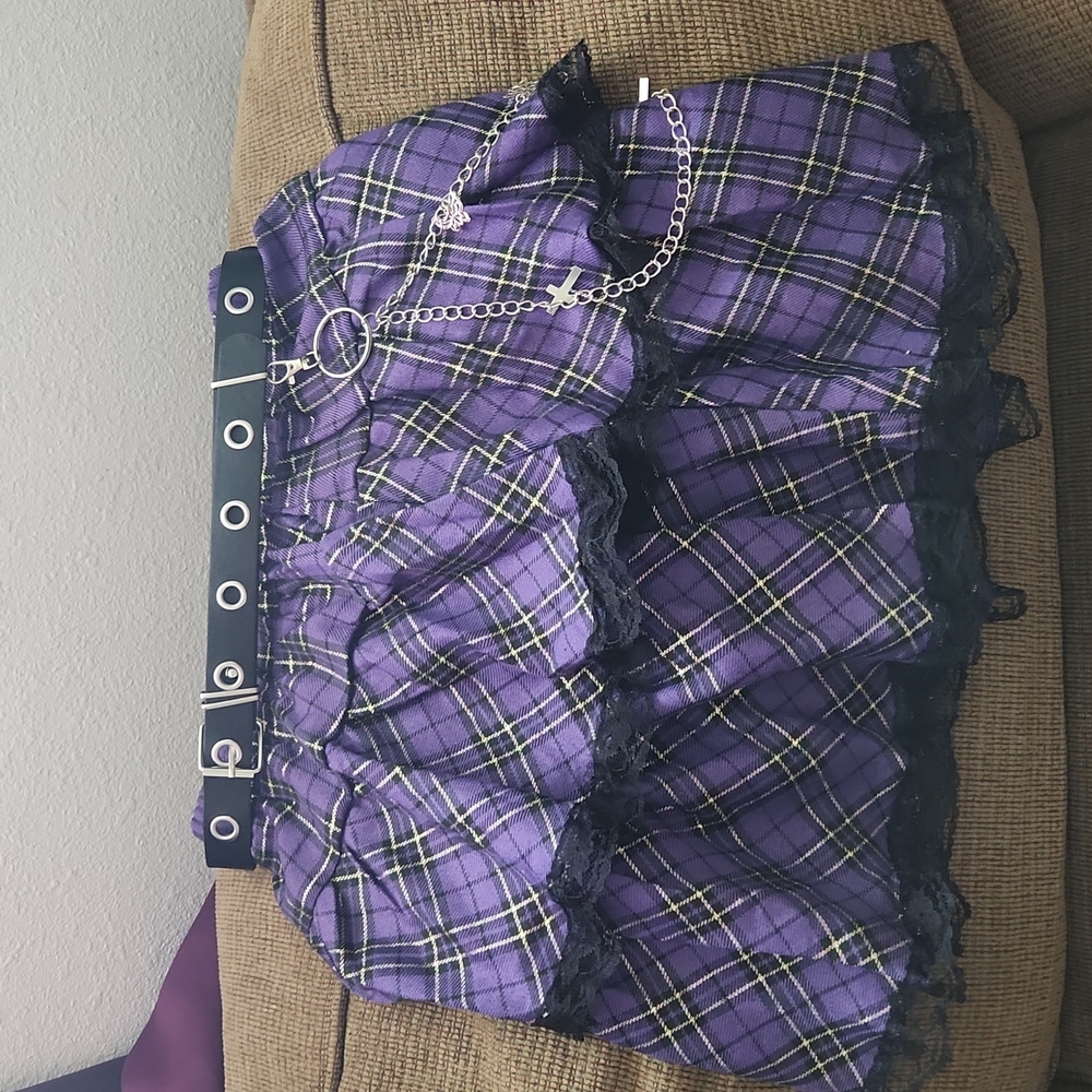 Purple school girl style skirt - Picture 2 of 4